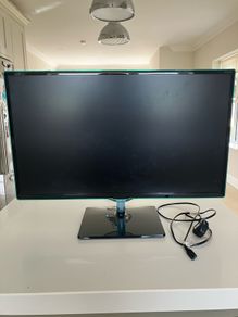 Samsung 27" TV Monitor (Black with Blue touch of colour)