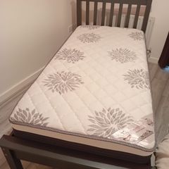 Single bed and Mattress