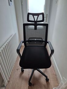 Desk chair