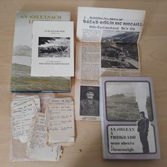 Blasket Islands, Co. Kerry (na Blascaodai) lot 2 x books & 'Abairti an Lae' & Irish Press newspaper clipping 1946 FREEPOST