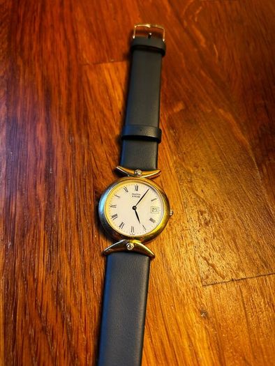 Ladies Gold Watch
