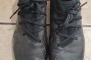 Football shoes