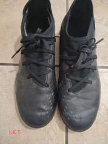 Football shoes