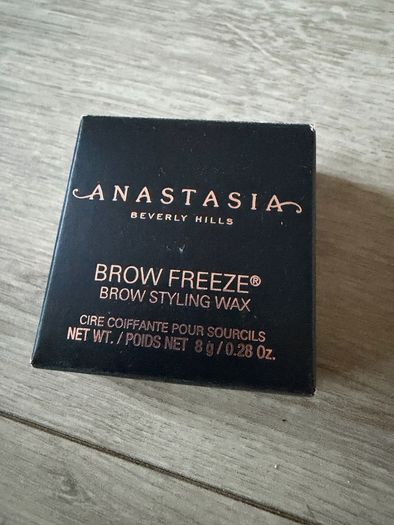 Anastasia Beverly Hills Brow Freeze