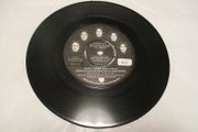 John And Yoko The Plastic Ono Band Happy Xmas War Is Over 1971 Uk Pressing Single
