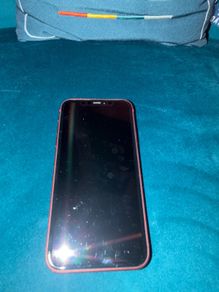 iPhone 11 128gb red.