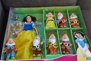 Disney snow white and 7 dwarfs