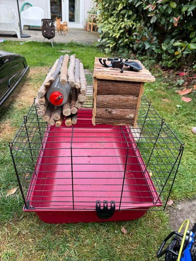 Hutch for guinea pigs etc