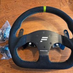 Fanatec GT R330 Alcantara Shub PodiumHub QR2 button cluster