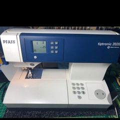 Pfaff tiptronic 2020 flat bed sewing machine
