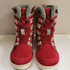 Girl's Reima boots size UK 7