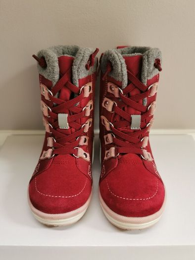 Girl's Reima boots size UK 7
