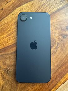 iPhone 17e 256Gb black 1 month old, unlocked, sim free