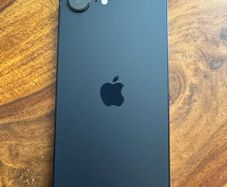 iPhone 17e 256Gb black 1 month old, unlocked, sim free