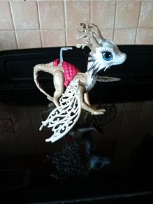 Braebryn, Apple White's Dragon from Ever After High.