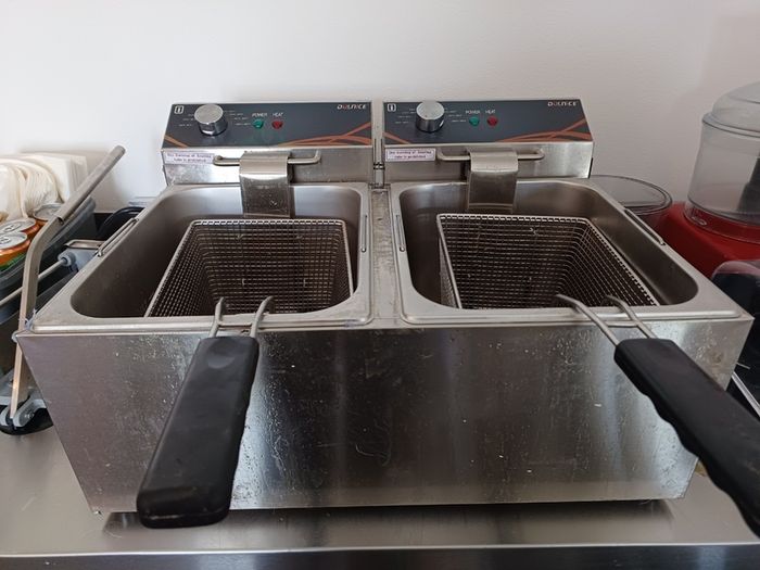 Electric commercial fryer