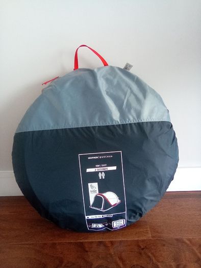 Quechua 2-person instant pop-up camping tent