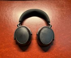 Sennheiser Momentum 4 Headphones