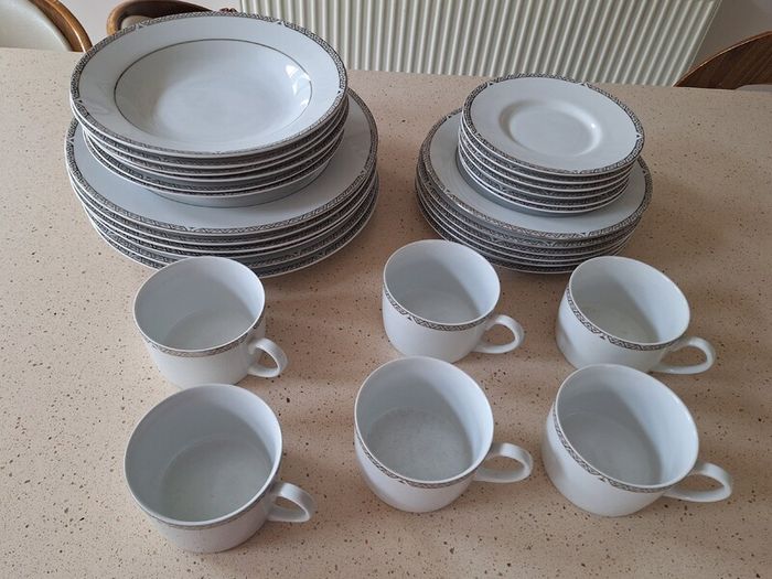 Royal Doulton Dinner Service