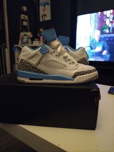 jordans boys or girls size 3