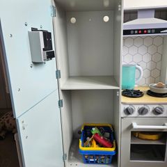 Play Kitchen