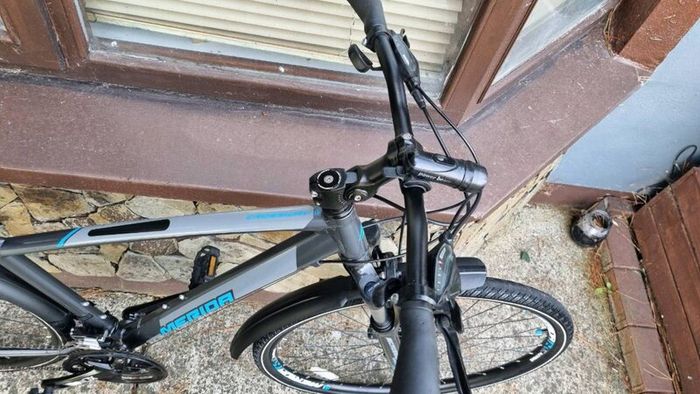 Merida crossway 40 hybrid Like new