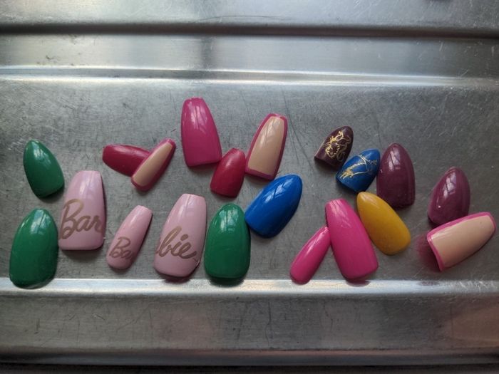 Random nails