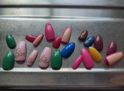 Random nails