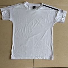 Adidas T-shirt