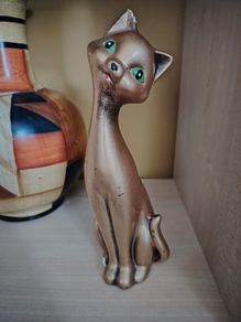 Golden Cat Figure