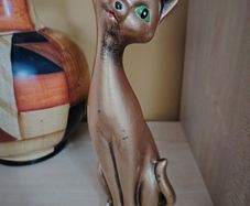 Golden Cat Figure