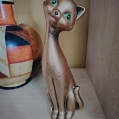 Golden Cat Figure