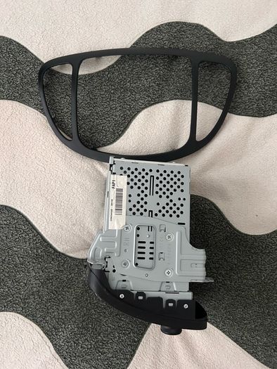 Genuine Hyundai i10 Original Radio CD MP3 AUX + Fascia