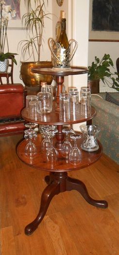 Dumb waiter