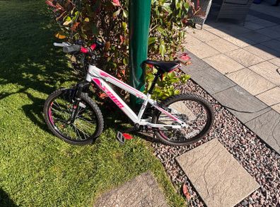 Girls Bike 20"