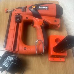 Paslode IM65 F16 Lithium Brad Nailer + Case & Charger