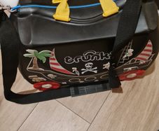 Kids pirate trunki