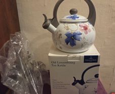 Brand New Villeroy & Boch Old Luxembourg Tea Kettle