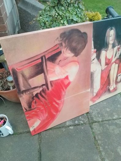 2 matching canvas