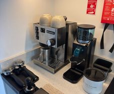 Rancilio Silvia V6 E + Rancilio Rocky SD Espresso Setup & Extras
