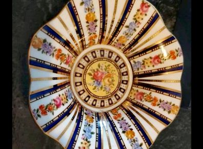 Stunning Regal bowl