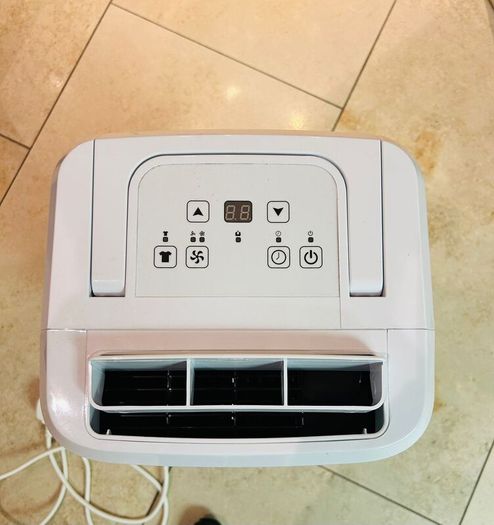 Blyss D003A-12Ltr Dehumidifier