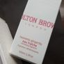 Molton Brown Brand New Set Senual Hanaleni Shower Gel and Body Lotion Box Set ( 2 x 300 ml ). Image 9