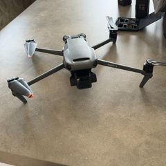 DJI Mavic 3