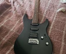 Electric Guitar Squier showmaster by Fender