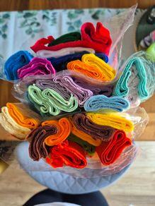 Crepe paper bundle