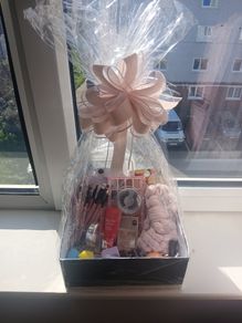 make up hamper