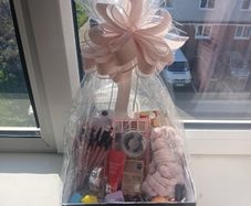 make up hamper
