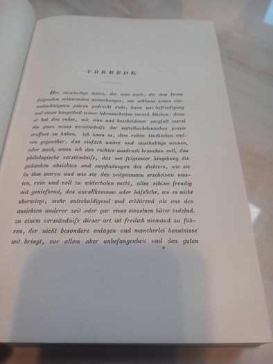 Hardback of Iwein poetry by Hartmann von Aue, in German, D18 post 8e