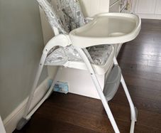 Foldable baby high chair